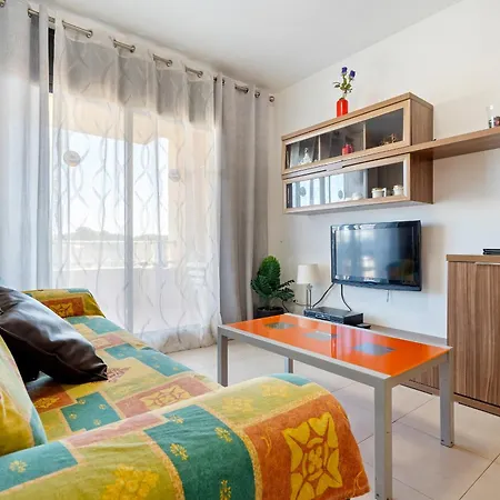 Hauzify I Oliveres Apartment *
